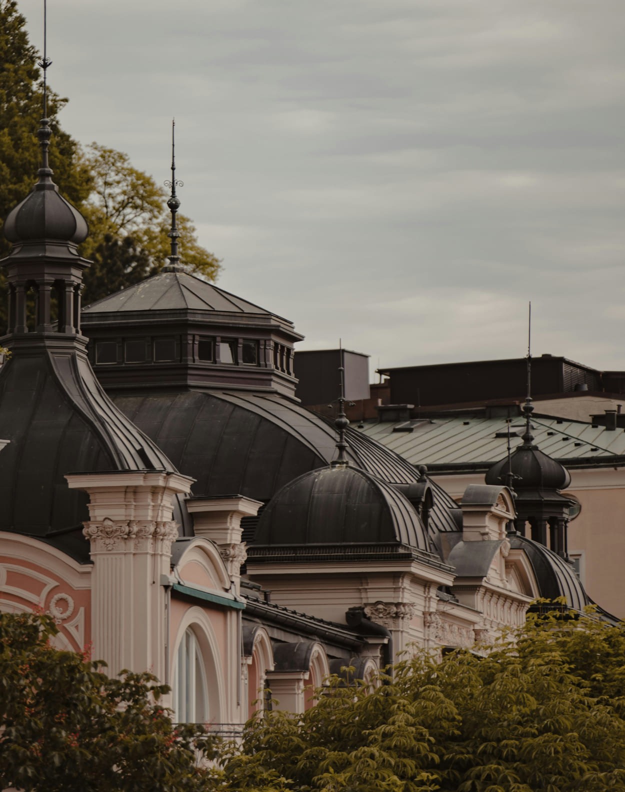 Über den Dächern Salzburgs © Patrick Langwallner auf unsplash.com