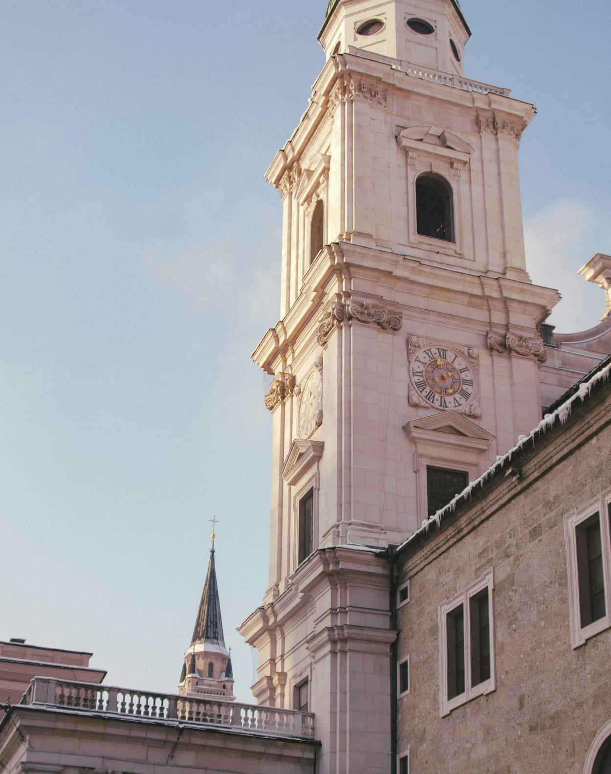 Salzburger Dom © shipikk auf unsplash.com