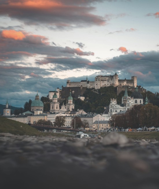 Die Festung Hohensalzburg © Erik Odiin auf unsplash.com