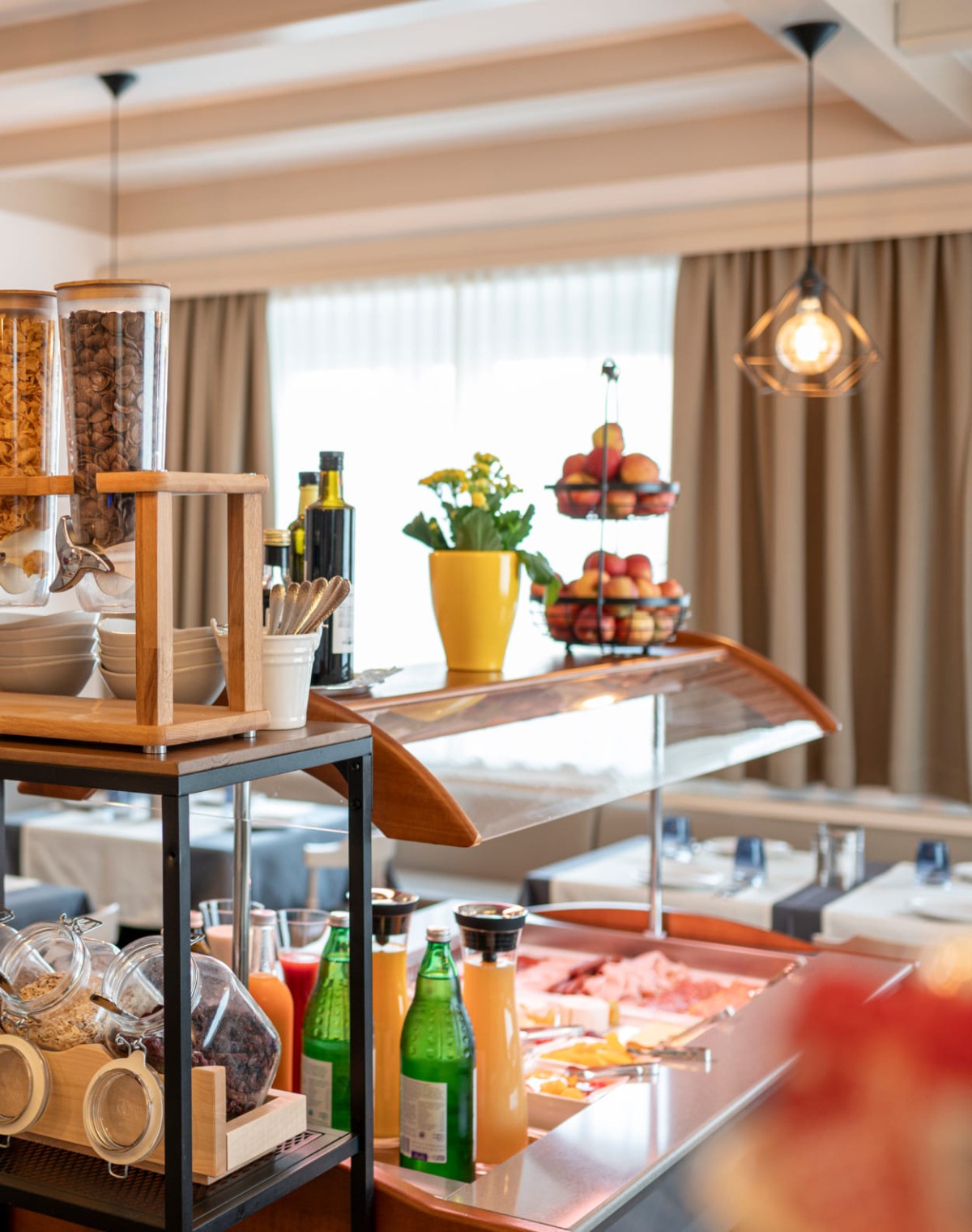 Große Auswahl am Buffet © Lorenz Masser